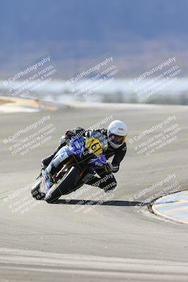 media/Dec-08-2024-CVMA (Sun) [[267e5a7075]]/Race 4-Amateur Supersport Middleweight/